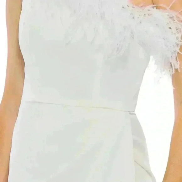 Mac Duggal A68147 - Feathered One-Shoulder Dress Size 14 NWT - Picture 3 of 7